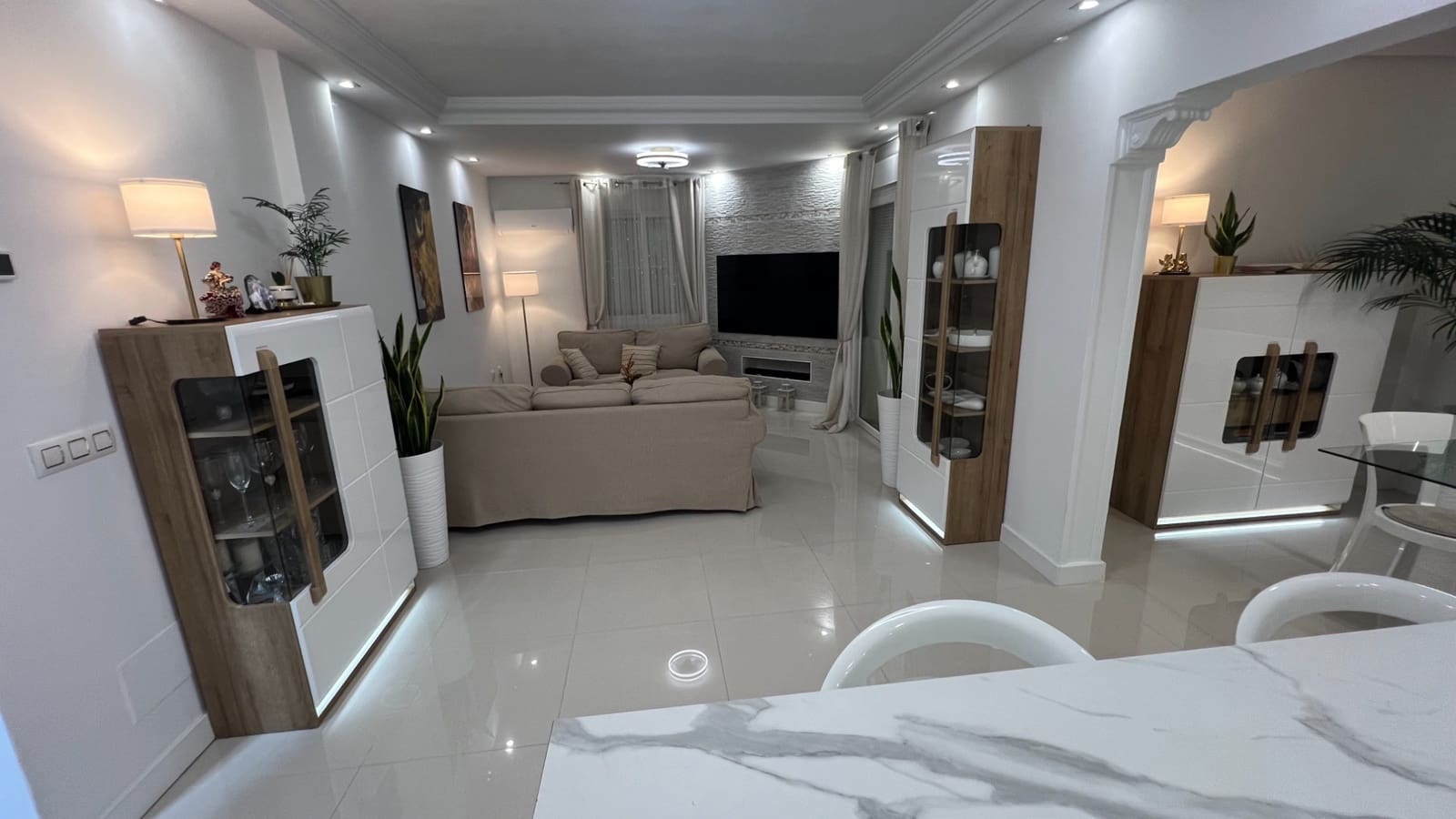 5 bedroom Villa for sale in Algorfa - € 379,000 (Ref: 9102875)