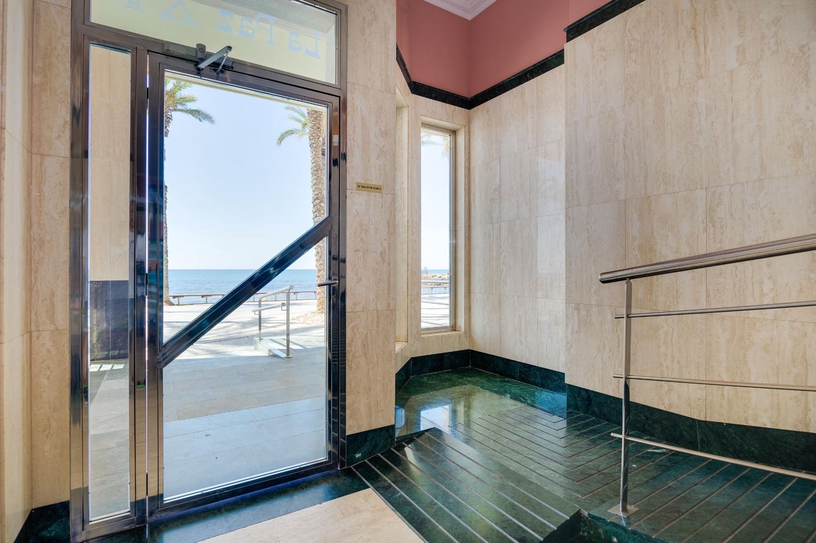 3 sovrum Lägenhet till salu i Torrevieja - 430 000 € (Ref: 9102890)