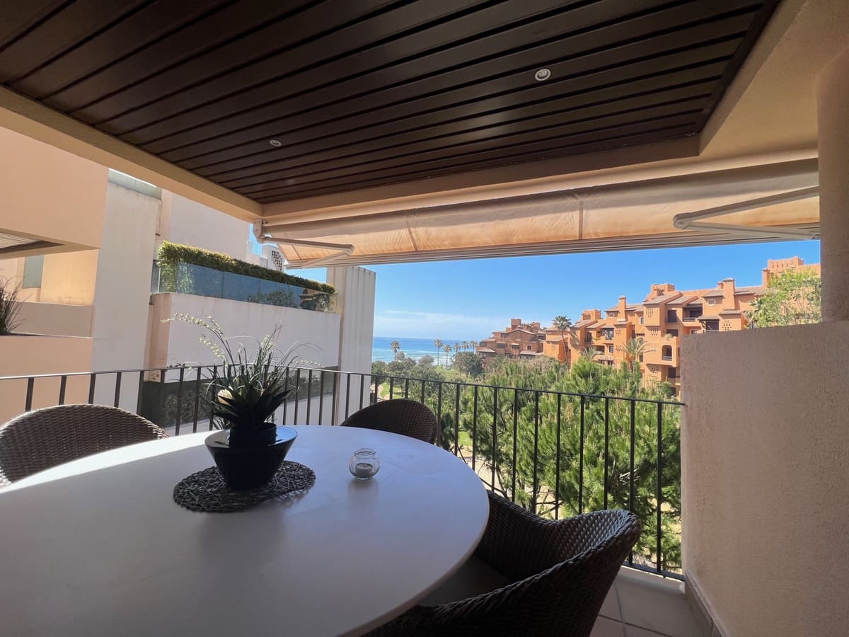 1 soverom Leilighet til salgs i Estepona - € 550 000 (Ref: 9102894)