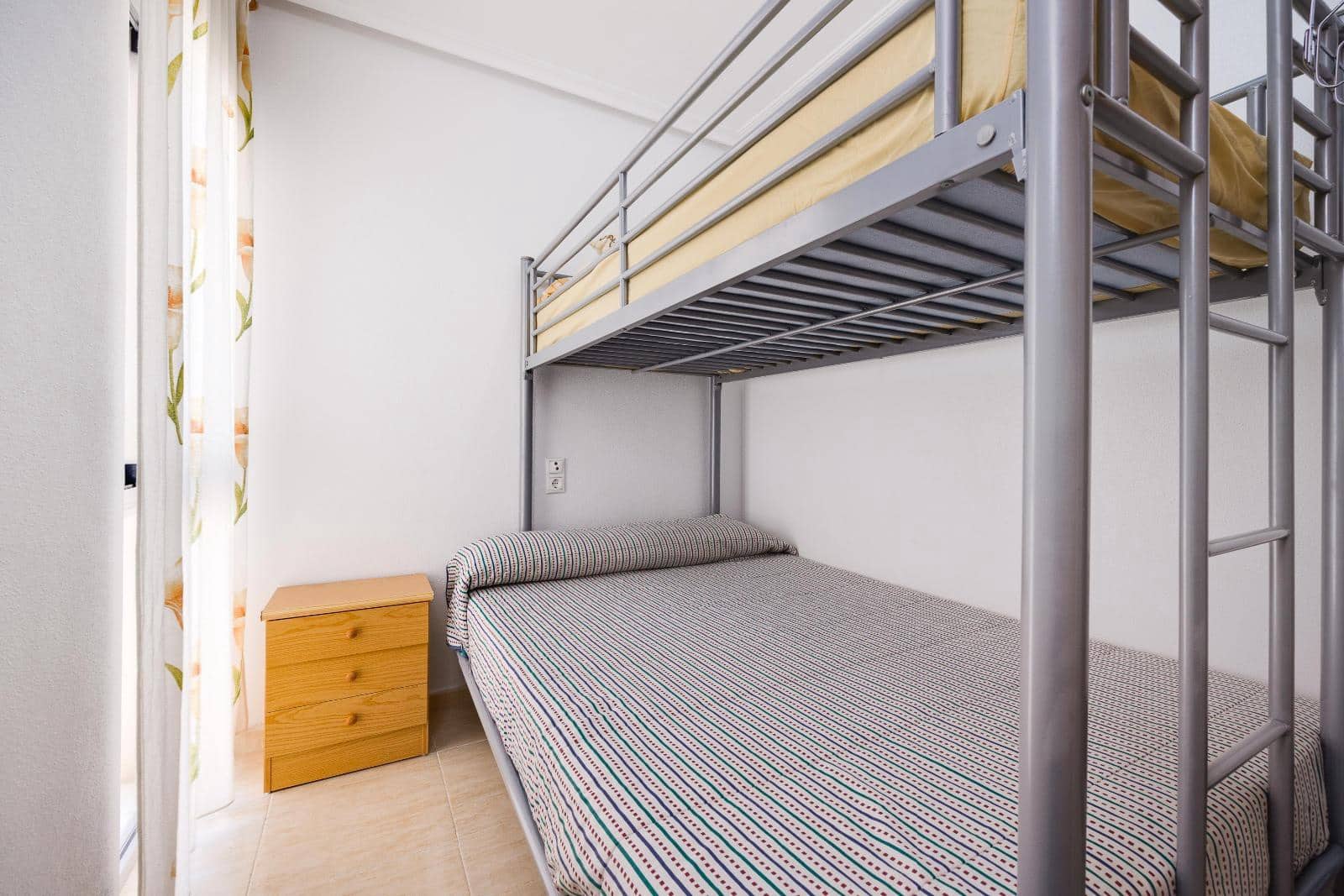 2 quarto Penthouse para venda em Torrevieja - 145 969 € (Ref: 9102901)