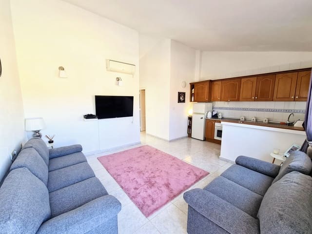 2 slaapkamer Appartement te koop in Villamartin, Orihuela met zwembad - € 129.000 (Ref: 9104630)