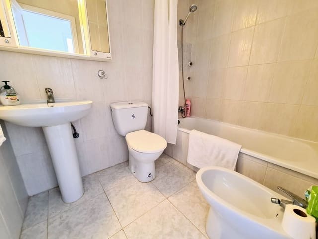 2 slaapkamer Appartement te koop in Villamartin, Orihuela met zwembad - € 129.000 (Ref: 9104630)