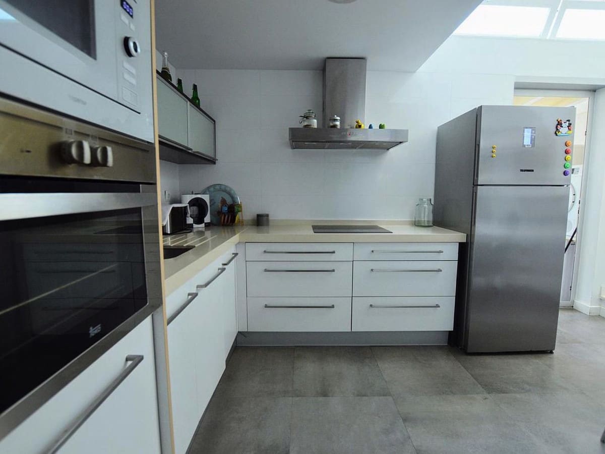 3 slaapkamer Halfvrijstaande villa te koop in Lo Pagan met garage - € 325.000 (Ref: 9104641)