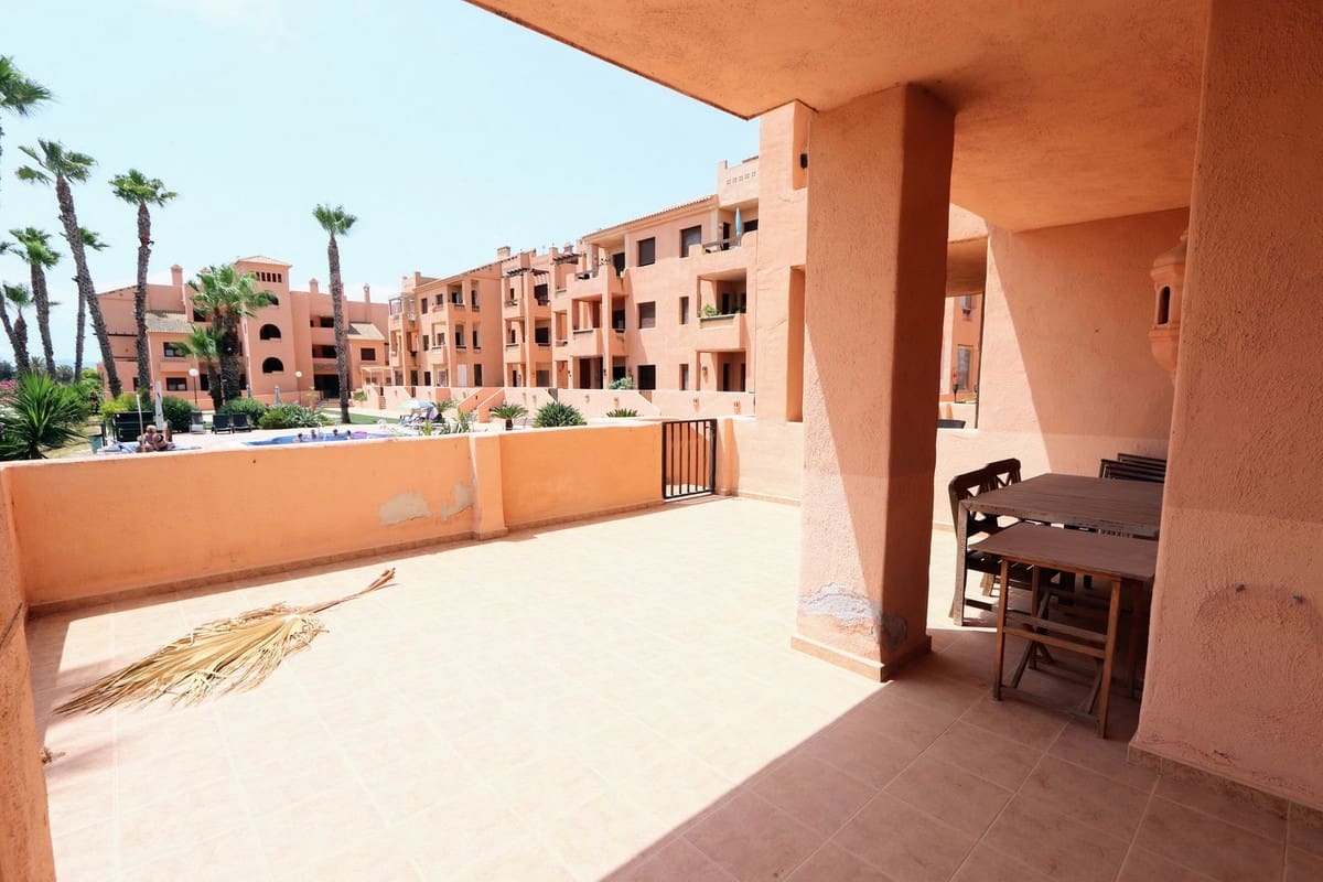 Apartamento de 3 habitaciones en Los Alcázares en venta con piscina garaje - 245.000 € (Ref: 9114139)