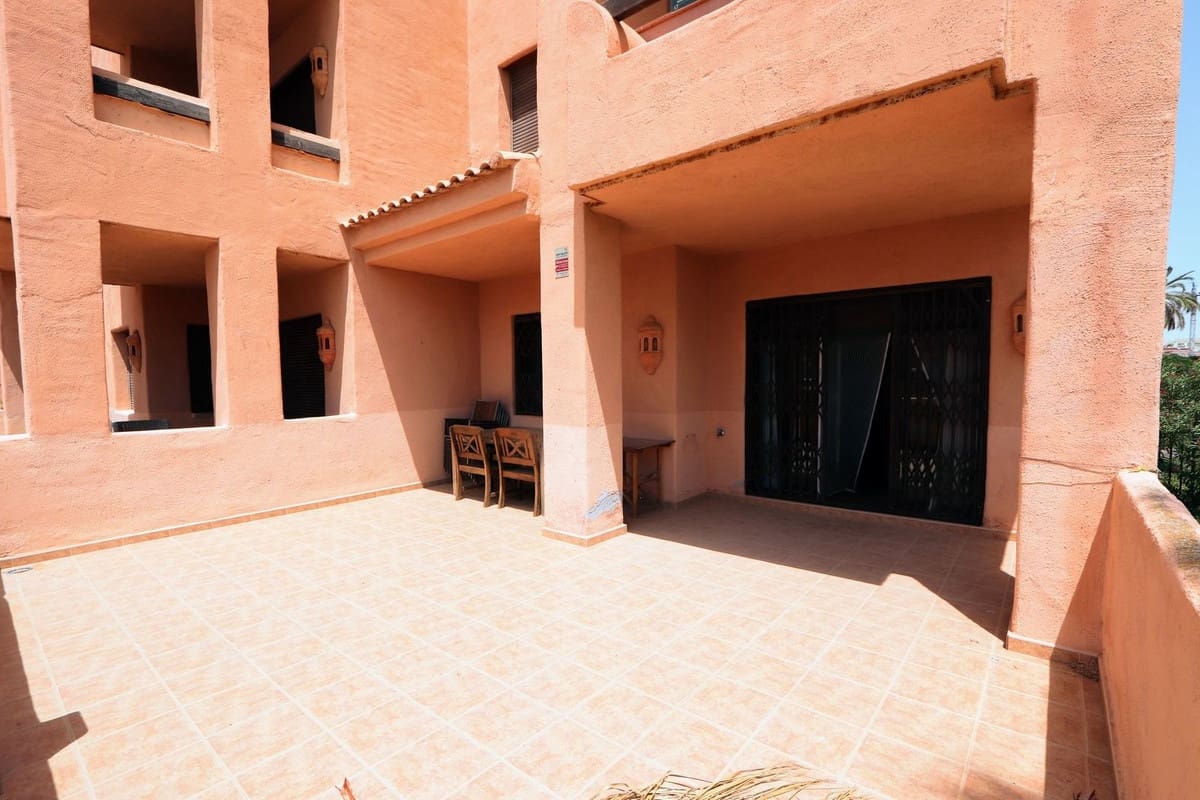 Apartamento de 3 habitaciones en Los Alcázares en venta con piscina garaje - 245.000 € (Ref: 9114139)