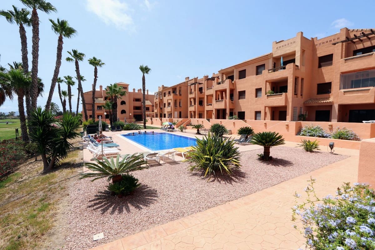 Apartamento de 3 habitaciones en Los Alcázares en venta con piscina garaje - 245.000 € (Ref: 9114139)