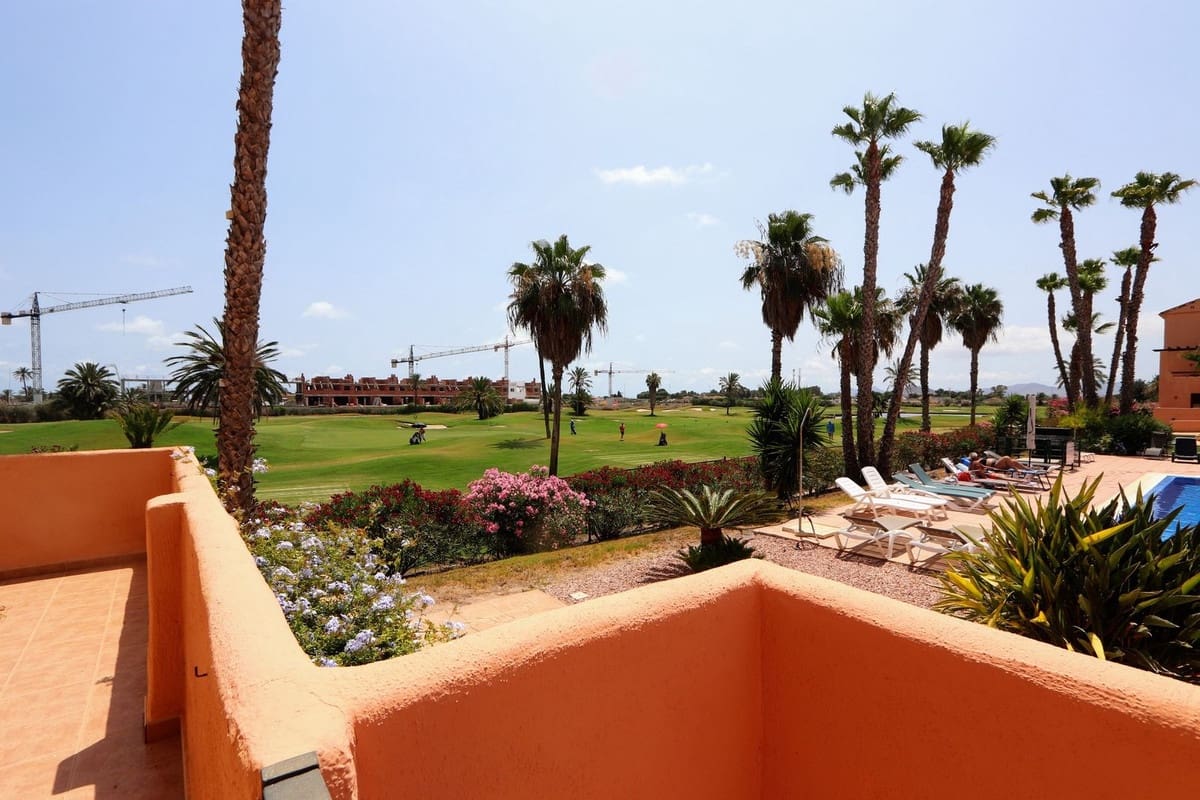 Apartamento de 3 habitaciones en Los Alcázares en venta con piscina garaje - 245.000 € (Ref: 9114139)