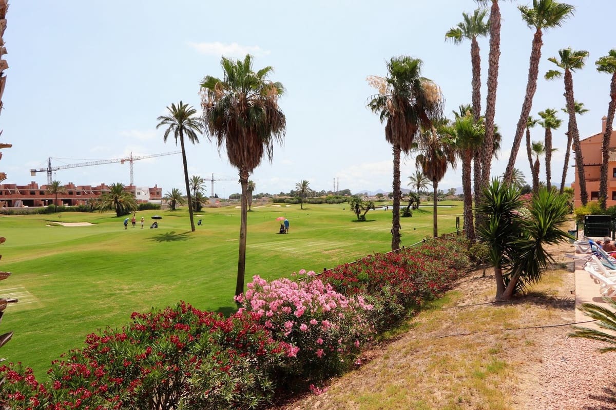 Apartamento de 3 habitaciones en Los Alcázares en venta con piscina garaje - 245.000 € (Ref: 9114139)