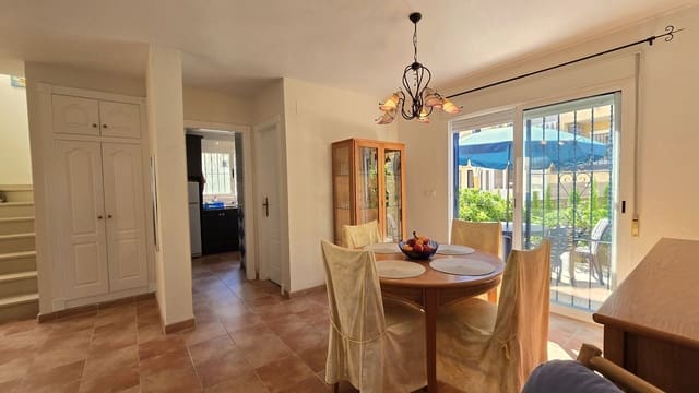 3 quarto Moradia para venda em Las Filipinas com piscina garagem - 349 995 € (Ref: 9114141)