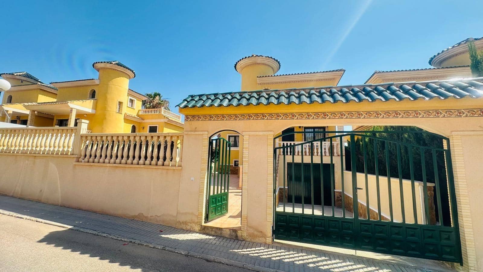 3 quarto Moradia para venda em Orihuela Costa - 354 900 € (Ref: 9114150)