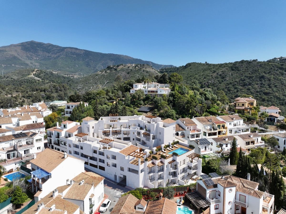 2 soverom Leilighet til salgs i Benahavis med svømmebasseng - € 395 000 (Ref: 9118718)