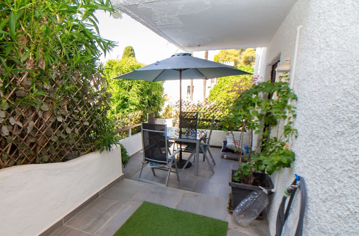 1 soverom Hus til salgs i Nueva Andalucia med svømmebasseng - € 330 000 (Ref: 9128254)