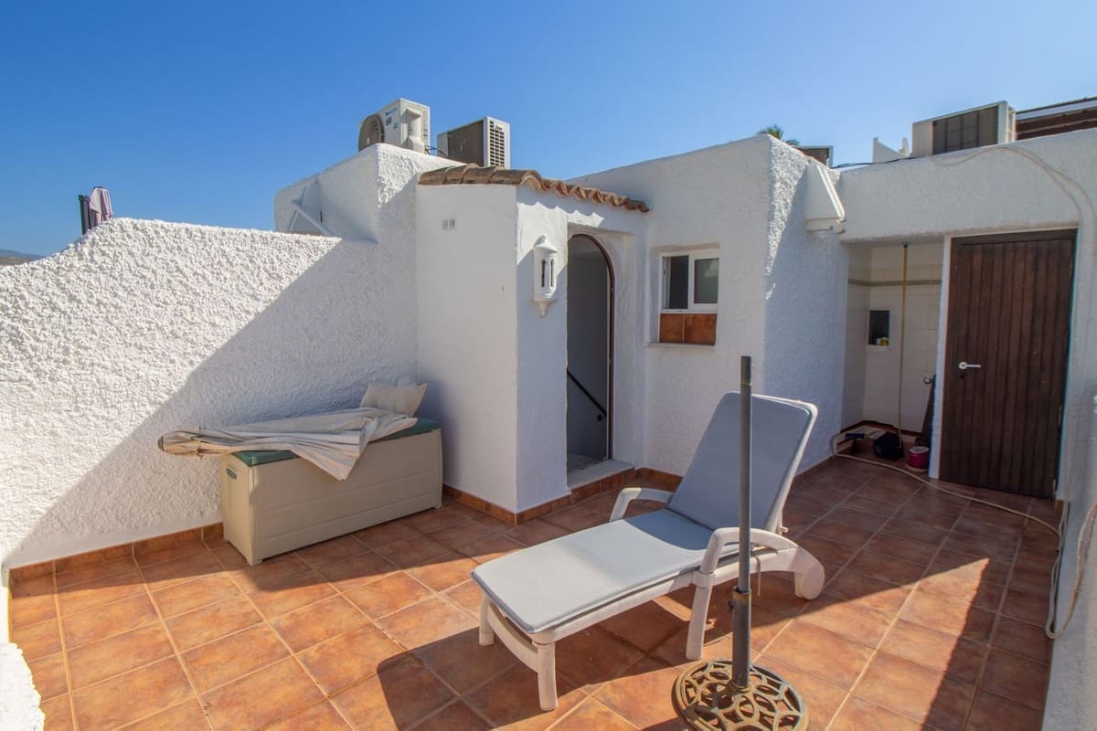 1 soverom Hus til salgs i Nueva Andalucia med svømmebasseng - € 330 000 (Ref: 9128254)
