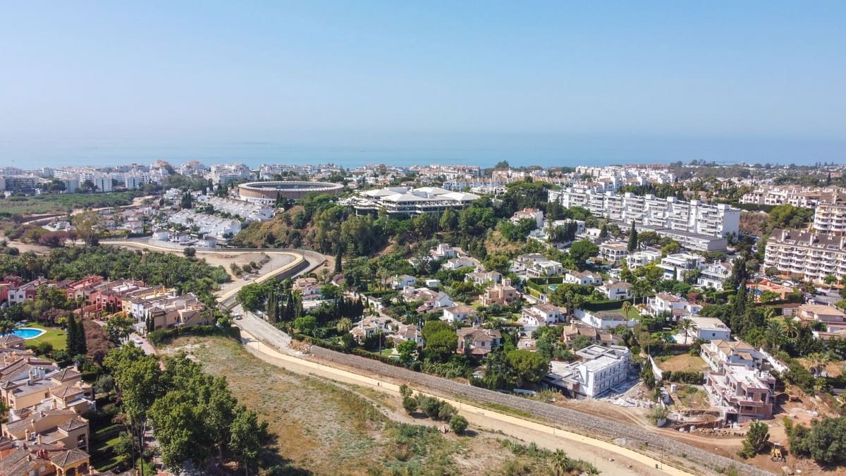 1 soverom Hus til salgs i Nueva Andalucia med svømmebasseng - € 330 000 (Ref: 9128254)