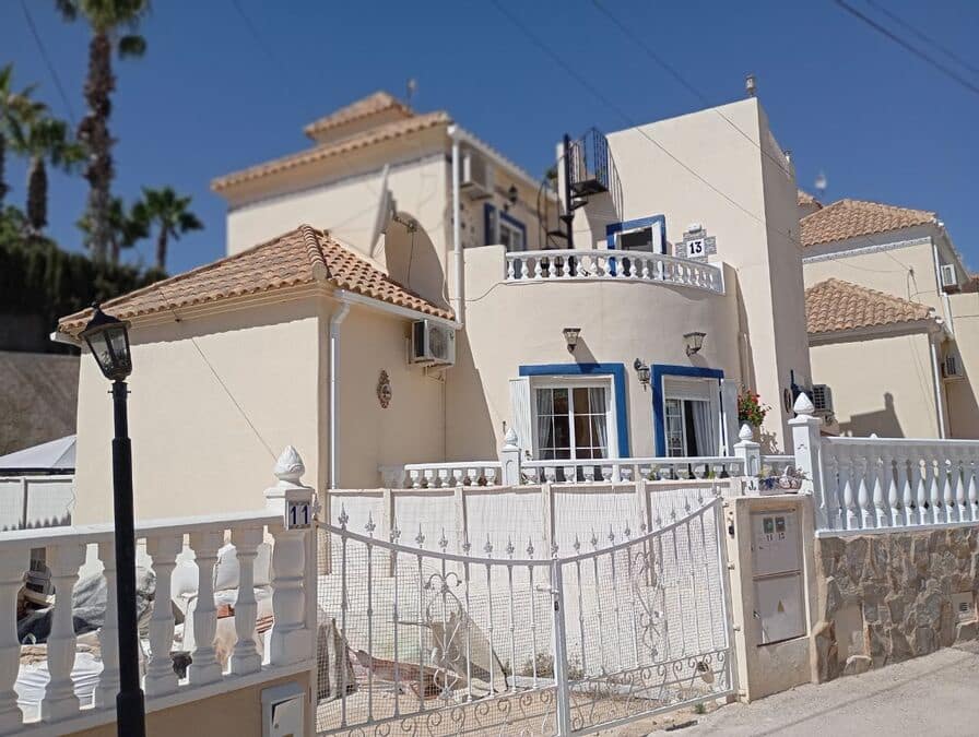 3 bedroom Villa for sale in Villamartin - € 269,995 (Ref: 9132377)
