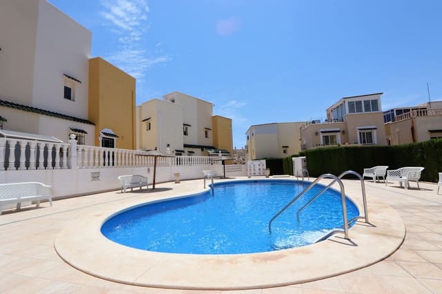 2 sypialnia Dom blizniak na sprzedaż w Los Altos z basenem garażem - 286 000 € (Ref: 9132380)