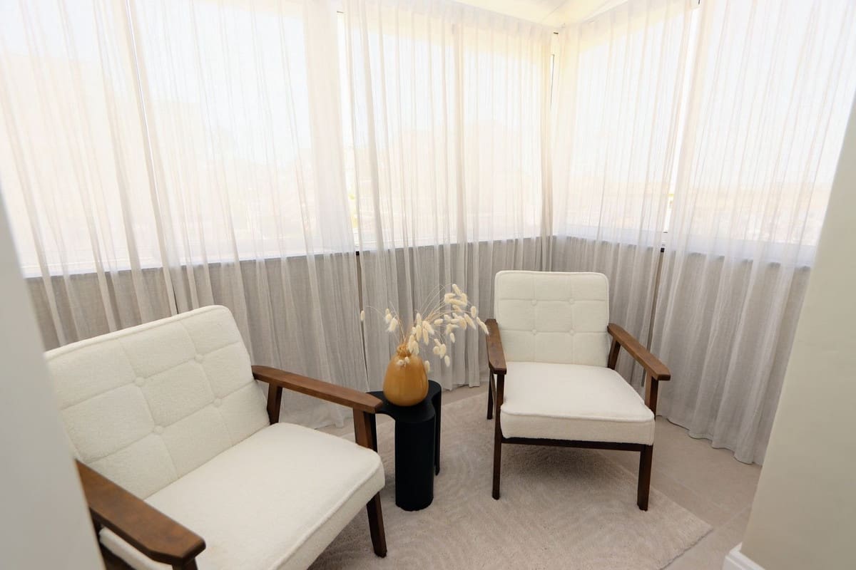 2 soverom Kjedet enebolig til salgs i Los Altos med svømmebasseng garasje - € 286 000 (Ref: 9132380)