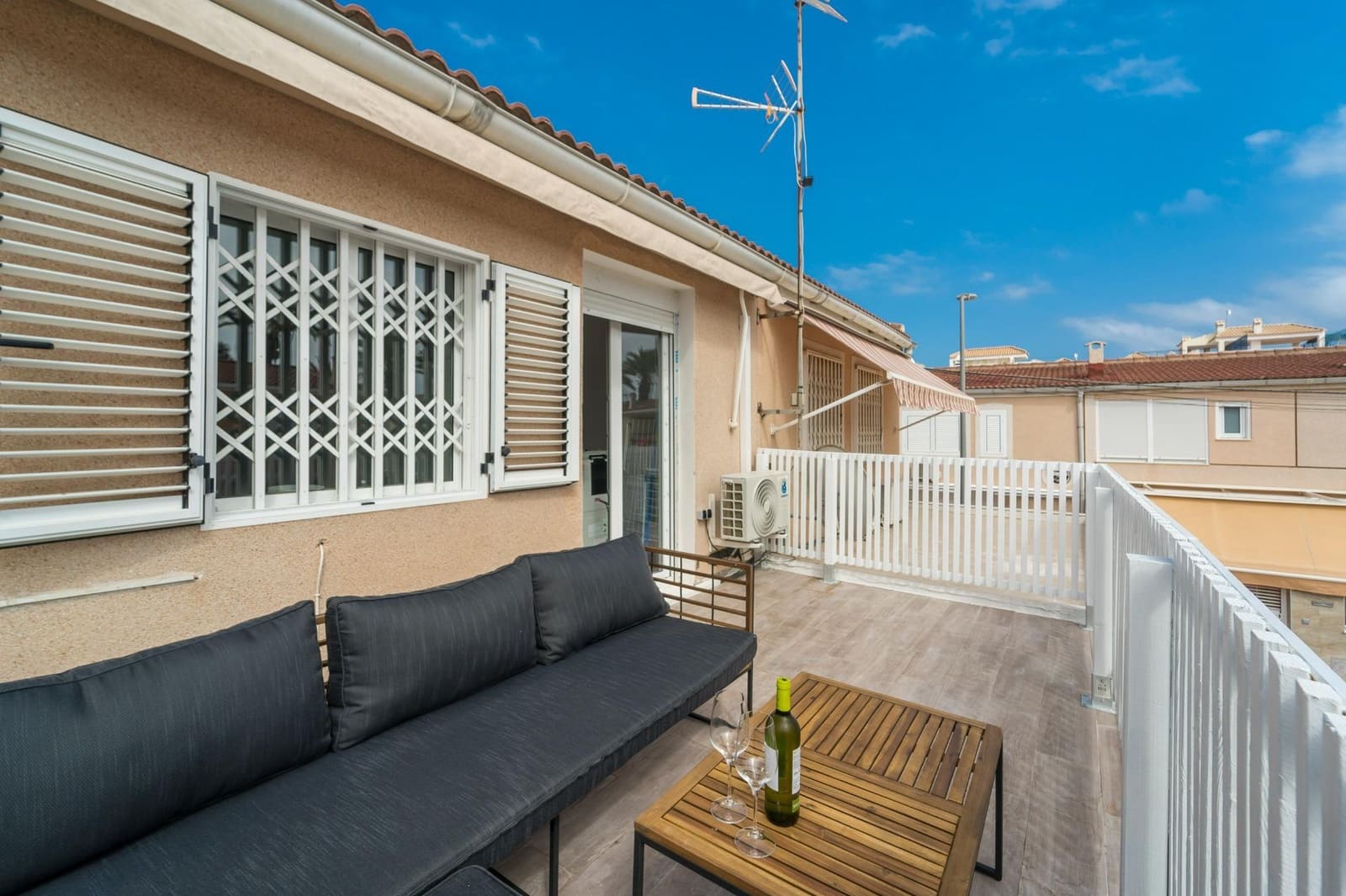 4 sovrum Lägenhet till salu i Torrevieja - 215 500 € (Ref: 9137115)