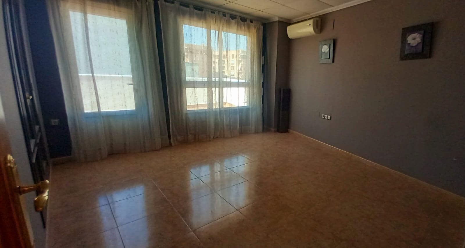 5 sypialnia Dom na sprzedaż w Torrevieja - 295 000 € (Ref: 9137118)