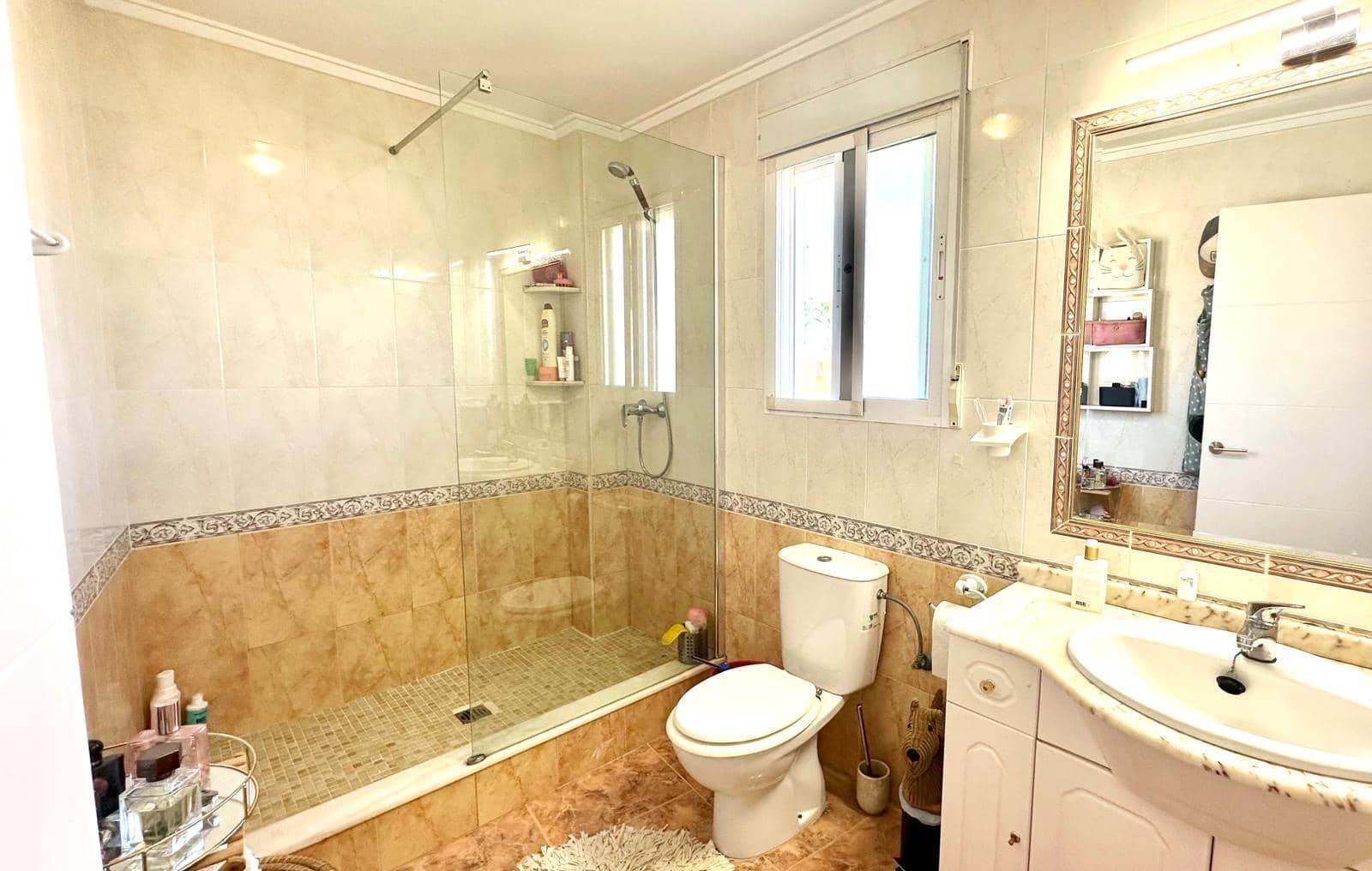 4 bedroom Villa for sale in Orihuela Costa with pool - € 420,000 (Ref: 9137122)