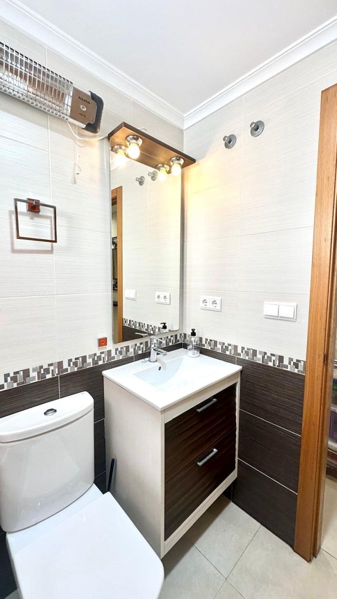 2 sypialnia Penthouse na sprzedaż w Torrevieja - 164 900 € (Ref: 9137124)