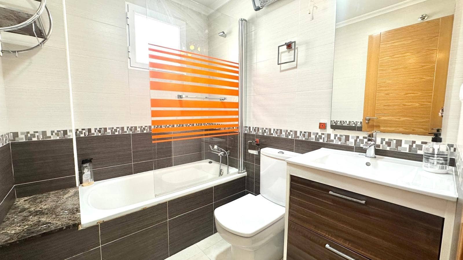 2 sypialnia Penthouse na sprzedaż w Torrevieja - 164 900 € (Ref: 9137124)