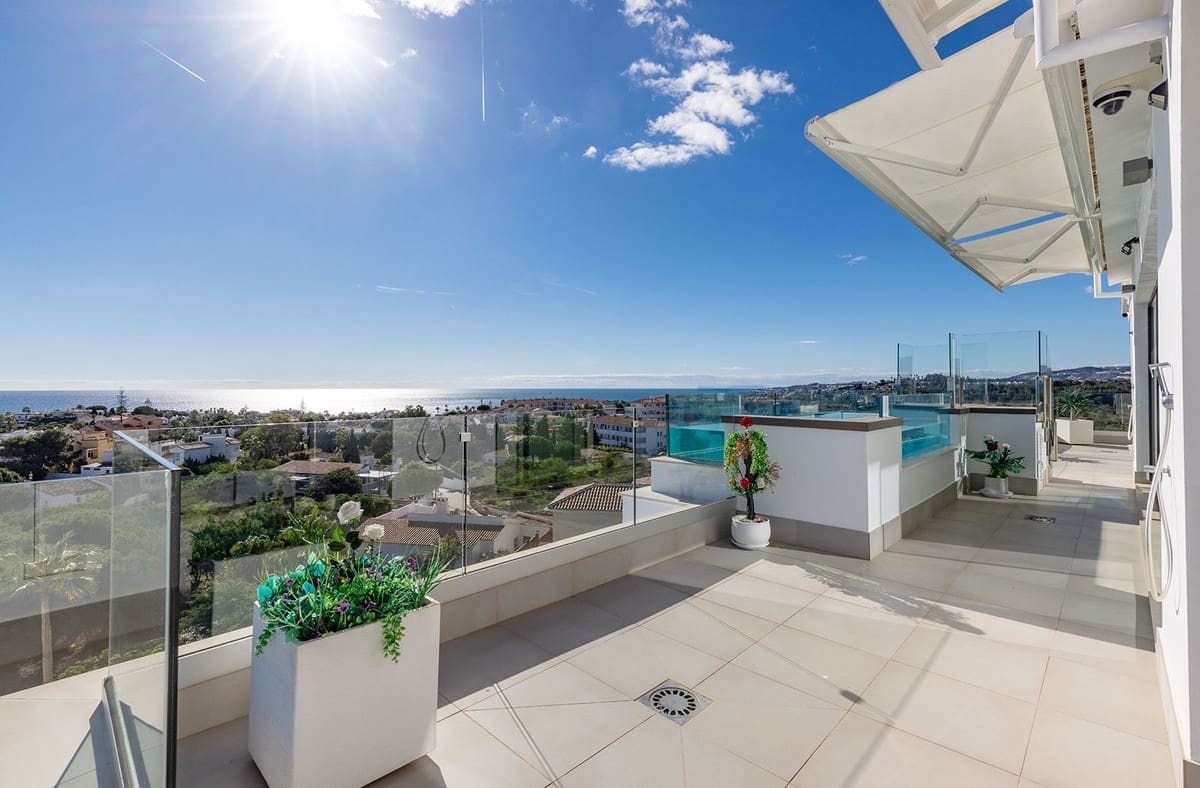 5 makuuhuone Kattohuoneisto myytävänä paikassa Mijas Costa - 3 300 000 € (Ref: 9137127)