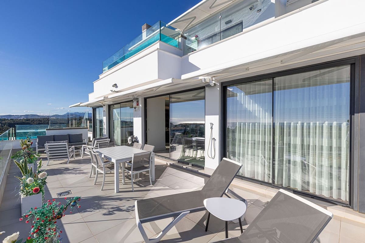 5 makuuhuone Kattohuoneisto myytävänä paikassa Mijas Costa - 3 300 000 € (Ref: 9137127)