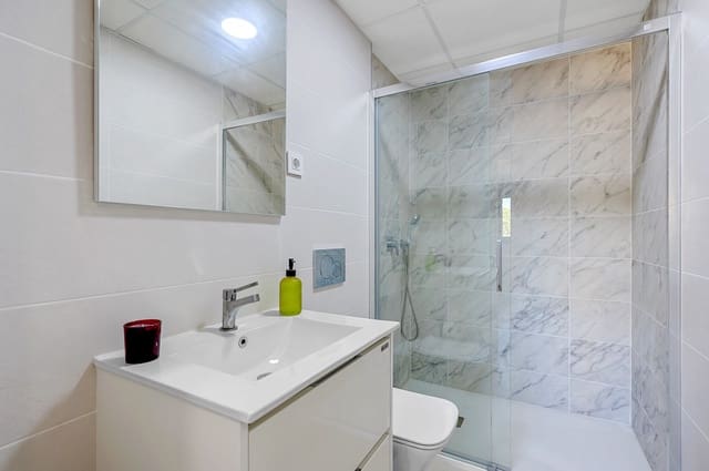 2 chambre Appartement à vendre à Orihuela Costa, Orihuela avec piscine garage - 369 000 € (Ref: 9141602)