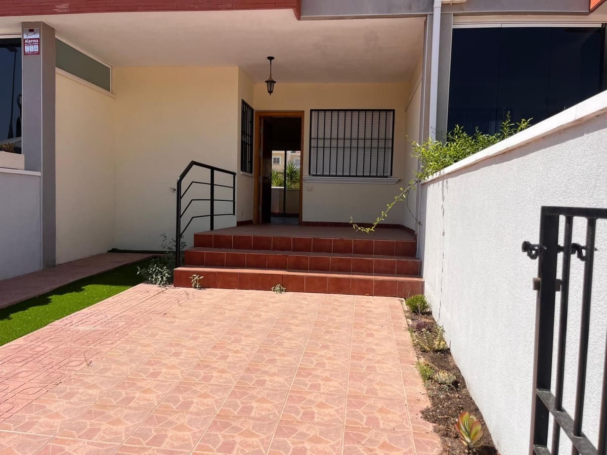 3 Zimmer Haus zu verkaufen in Ciudad Quesada mit Pool - 227.000 € (Ref: 9141608)
