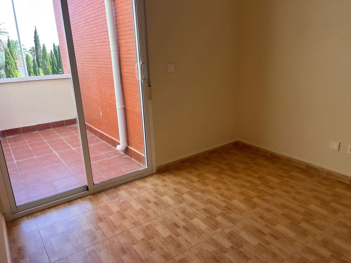 3 quarto Casa em Banda para venda em Ciudad Quesada com piscina - 247 000 € (Ref: 9141608)