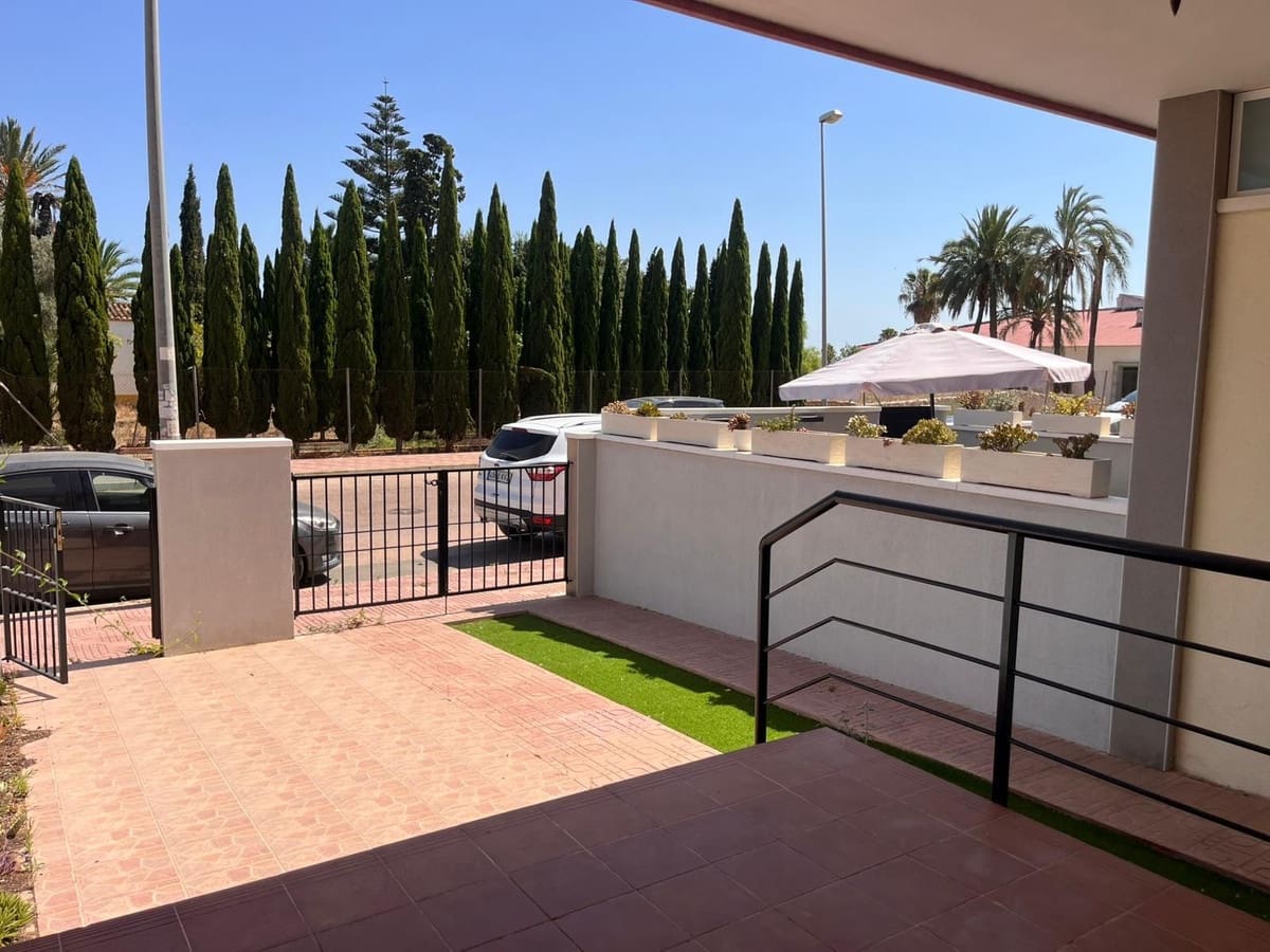 3 bedroom Townhouse for sale in Ciudad Quesada with pool - € 247,000 (Ref: 9141608)