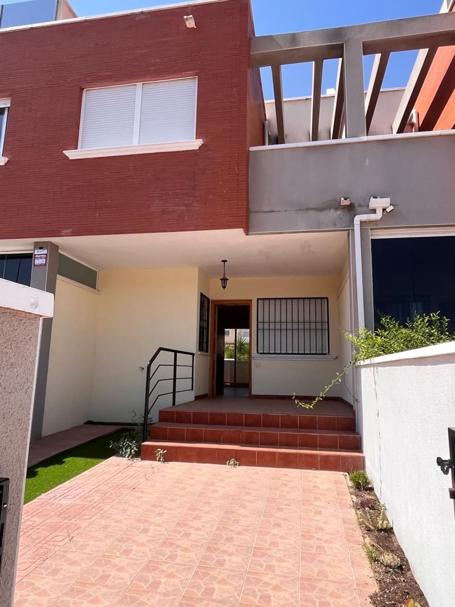3 bedroom Townhouse for sale in Ciudad Quesada with pool - € 247,000 (Ref: 9141608)