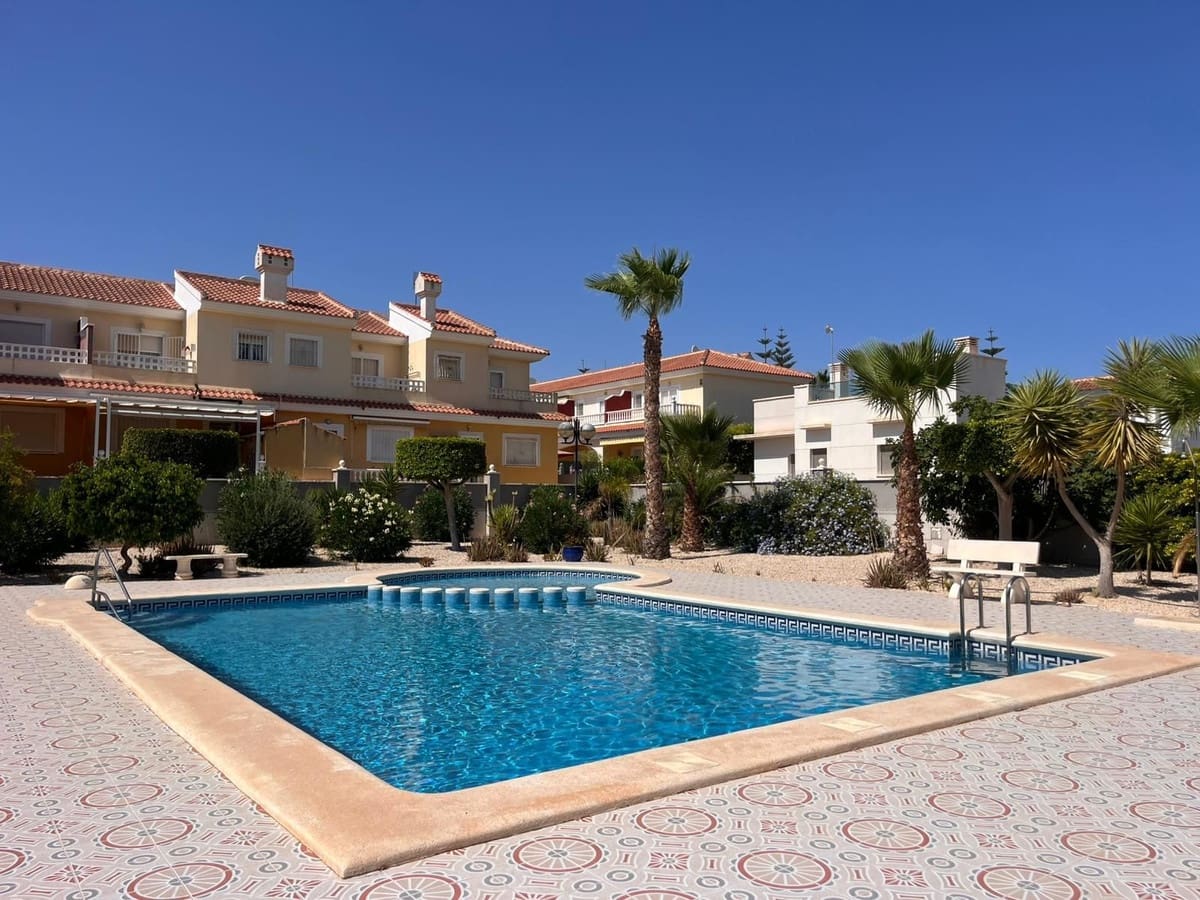 3 bedroom Townhouse for sale in Ciudad Quesada with pool - € 247,000 (Ref: 9141608)