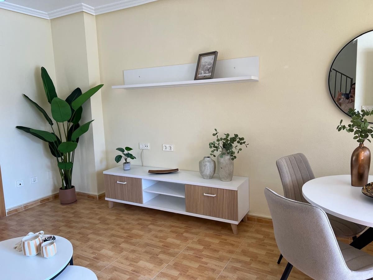 3 bedroom Townhouse for sale in Ciudad Quesada with pool - € 247,000 (Ref: 9141608)