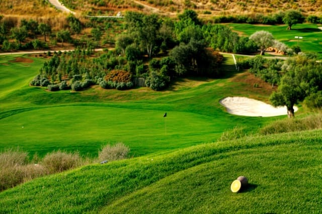 4 soverom Villa til salgs i La Concha - Resina Golf, Estepona med svømmebasseng - € 2 250 000 (Ref: 9142866)