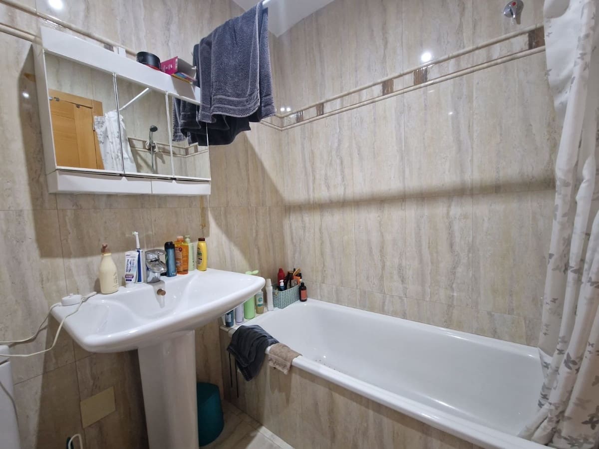 3 soveværelse Lejlighed til salg i Torrevieja - € 145.000 (Ref: 9142867)