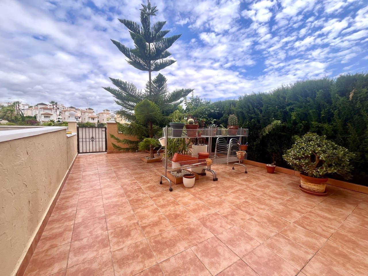 2 bedroom Apartment for sale in Cabo Roig with garage - € 159,000 (Ref: 9142872)