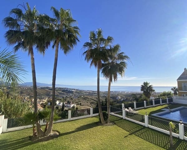3 soverom Hus til salgs i Manilva Pueblo, Manilva med garasje - € 575 000 (Ref: 9143500)