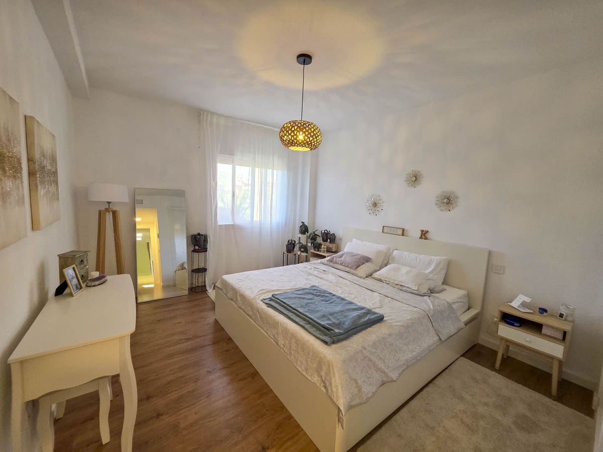 2 soveværelse Lejlighed til salg i La Reserva - € 379.000 (Ref: 9143501)