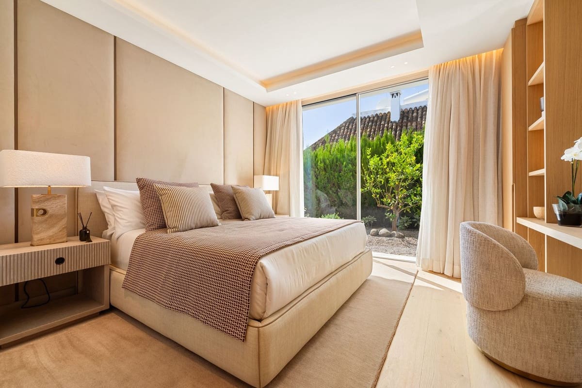 5 soveværelse Villa til salg i Nueva Andalucia - € 5.150.000 (Ref: 9143506)