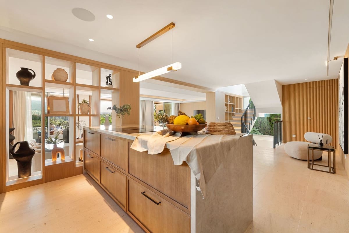 5 soveværelse Villa til salg i Nueva Andalucia - € 5.150.000 (Ref: 9143506)