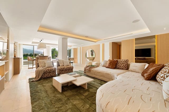 5 soveværelse Villa til salg i Los Naranjos, Marbella - € 5.150.000 (Ref: 9143506)