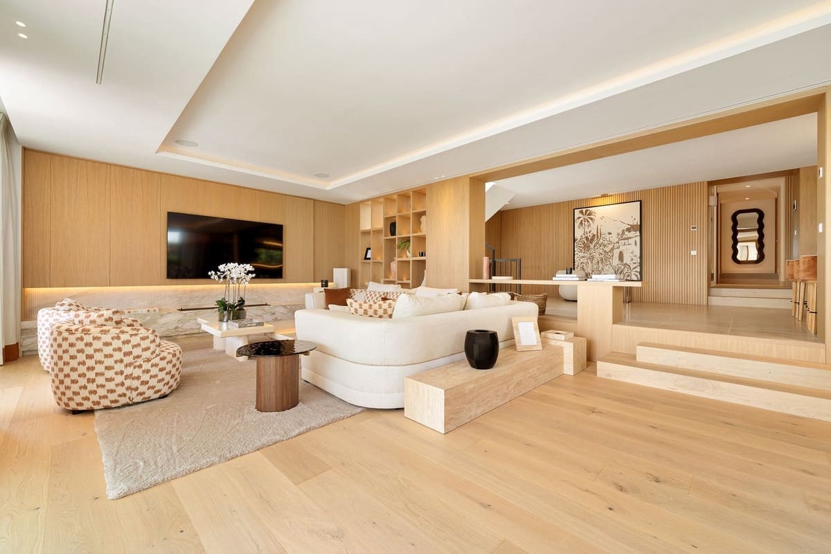Pareado de 5 habitaciones en Nueva Andalucia en venta con piscina - 5.150.000 € (Ref: 9143506)