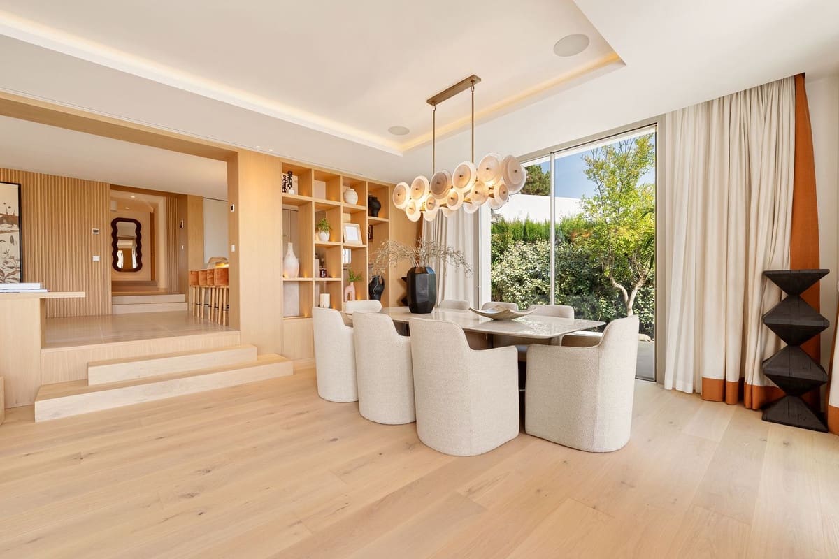 Pareado de 5 habitaciones en Nueva Andalucia en venta con piscina - 5.150.000 € (Ref: 9143506)