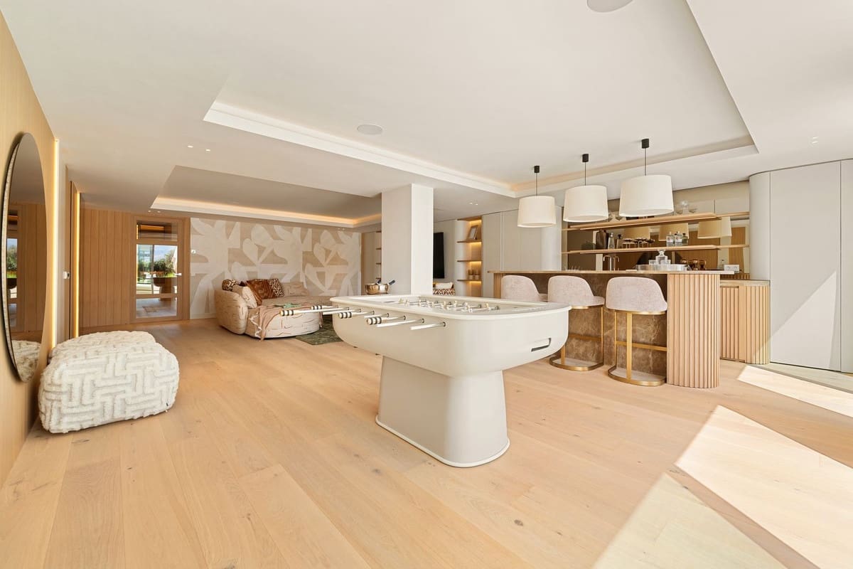 Pareado de 5 habitaciones en Nueva Andalucia en venta con piscina - 5.150.000 € (Ref: 9143506)