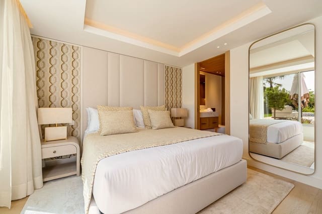 5 soverom Villa til salgs i Aloha Golf, Marbella med svømmebasseng - € 5 150 000 (Ref: 9143506)
