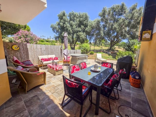 3 sypialnia Dom na sprzedaż w La Duquesa / Puerto de la Duquesa, Manilva - 345 000 € (Ref: 9143509)