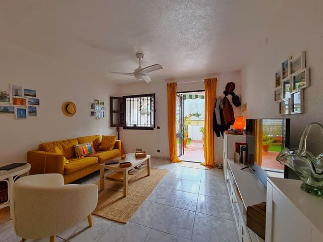 2 soverom Hus til salgs i Manilva Pueblo, Manilva med svømmebasseng - € 256 000 (Ref: 9143510)
