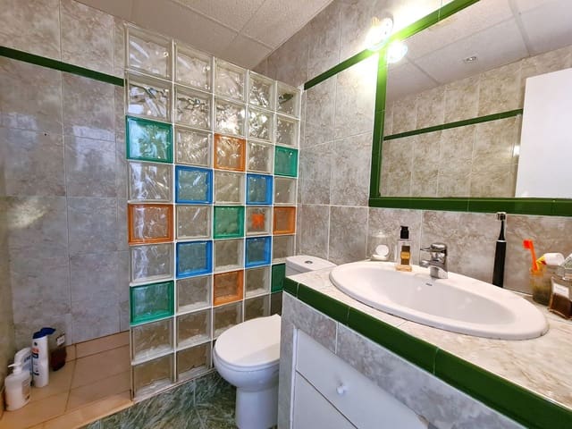 2 soverom Hus til salgs i Manilva Pueblo, Manilva med svømmebasseng - € 256 000 (Ref: 9143510)